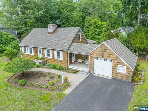 209 Spruce St, Ramsey, NJ 07446
