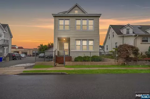 9 Morris Ave, Garfield, NJ 07026