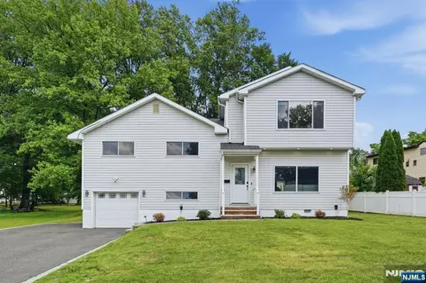 21 John Pl, Cedar Grove, NJ 07009