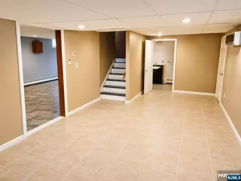 68 Carol Pl, Wayne, NJ 07470 photo 22