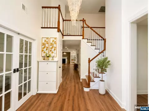 68 Carol Pl, Wayne, NJ 07470 photo 3