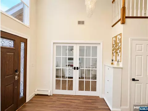 68 Carol Pl, Wayne, NJ 07470 photo 2