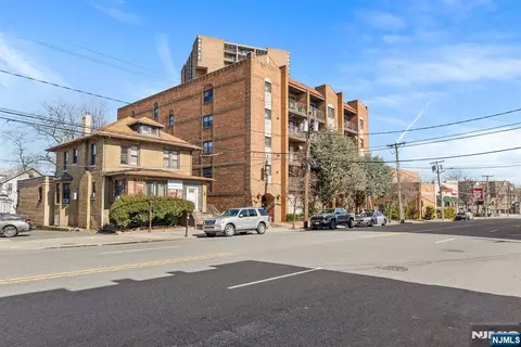 9249 Kennedy Blvd #105, North Bergen, NJ 07047