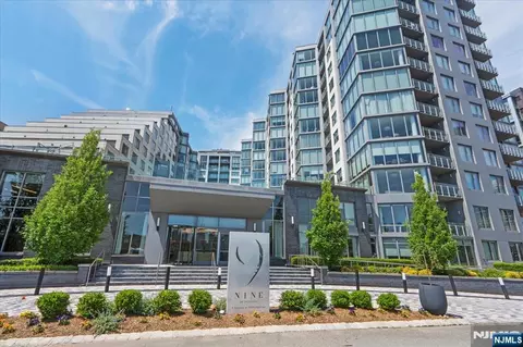 9 Ave At Port Imperial #712, West New York, NJ 07093