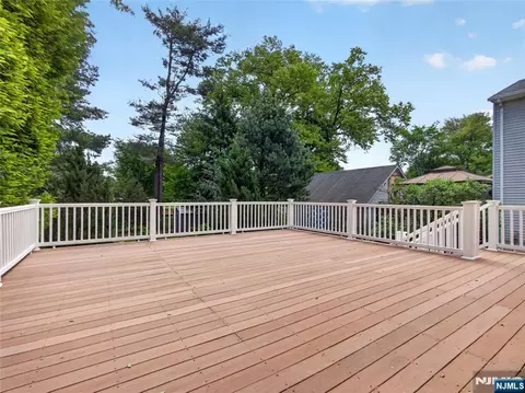 Exterior - 538 Coolidge Pl, Paramus, NJ 07652 photo 3 of 12