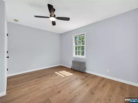 Bedroom - 538 Coolidge Pl, Paramus, NJ 07652 photo 5 of 9