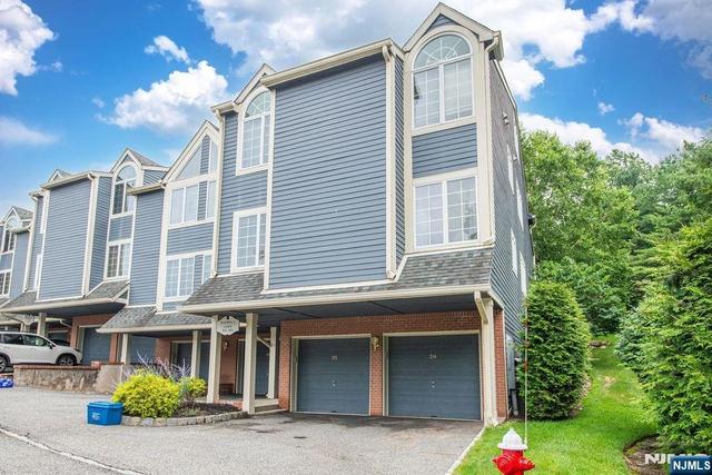314 Sturbridge Ct, Ramsey, NJ 07446