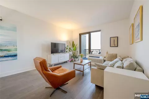 3312 Hudson Ave #PH7, Union City, NJ 07087