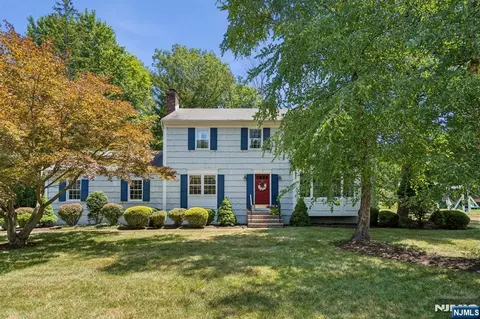 7 Timber Dr, North Caldwell, NJ 07006