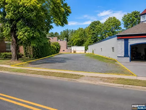 211 South Ave, Westfield, NJ