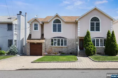262 Grace Ave, Secaucus, NJ 07094