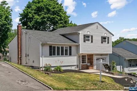 18 Carrie Ct, Nutley, NJ 07110