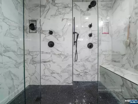 550 Berdan Ave, Wayne, NJ 07470 photo 21