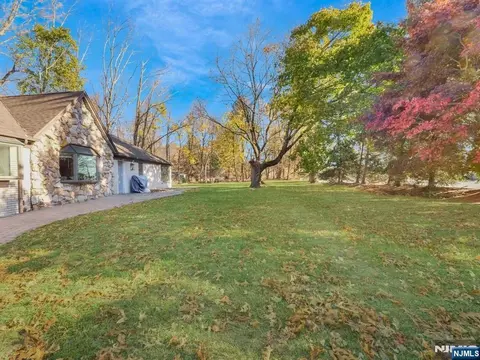 550 Berdan Ave, Wayne, NJ 07470 photo 2
