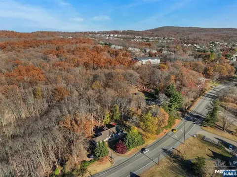 550 Berdan Ave, Wayne, NJ 07470 photo 32