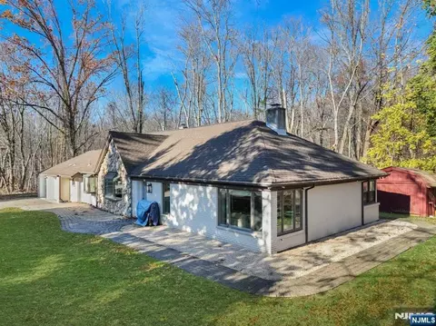 550 Berdan Ave, Wayne, NJ 07470 photo 5
