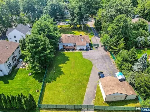 View/Area - 419 Ratzer Rd, Wayne, NJ 07470 photo 2 of 5