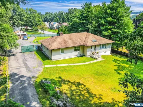 View/Area - 419 Ratzer Rd, Wayne, NJ 07470 photo 1 of 5
