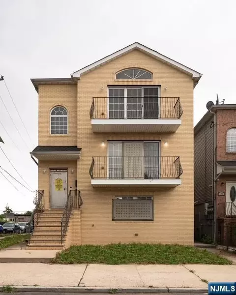 26-28 Mount Pleasant Ave, Newark, NJ 07104