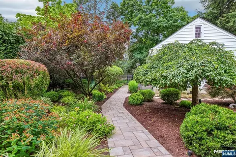 Exterior - 293 Euclid Ave, Hackensack, NJ 07601 photo 7 of 8