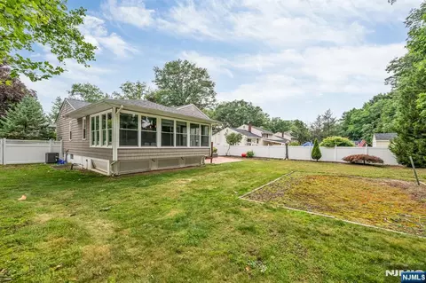 Exterior - 45 Jay Dr, Paramus, NJ 07652 photo 5 of 7