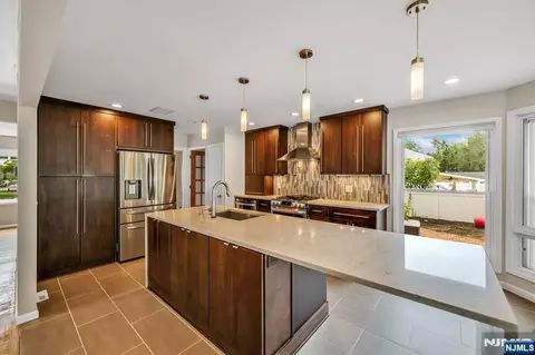 Kitchen - 45 Jay Dr, Paramus, NJ 07652 photo 5 of 5