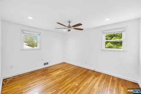 Bedroom - 45 Jay Dr, Paramus, NJ 07652 photo 2 of 6