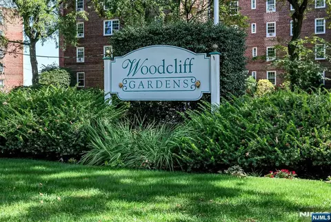 8300 Boulevard E #4D, North Bergen, NJ 07047