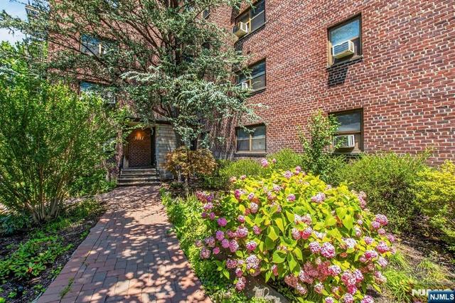 3081 Edwin Ave #3G, Fort Lee, NJ 07024