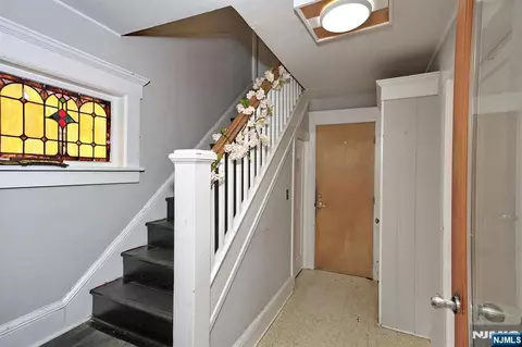 3 S Farview Ave, Paramus, NJ 07652 photo 4