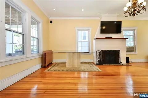 Living - 233 Hamilton Pl, Hackensack, NJ 07601 photo 1 of 3