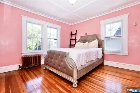 Bedroom - 233 Hamilton Pl, Hackensack, NJ 07601 photo 1 of 6