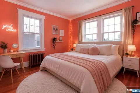 Bedroom - 233 Hamilton Pl, Hackensack, NJ 07601 photo 2 of 6