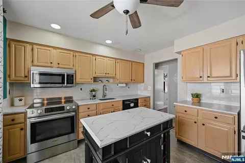 Kitchen - 83 Moore Ave, Waldwick, NJ 07463 photo 2 of 3