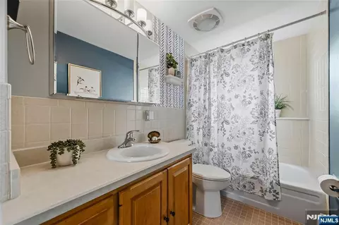Bath - 83 Moore Ave, Waldwick, NJ 07463 photo 2 of 2
