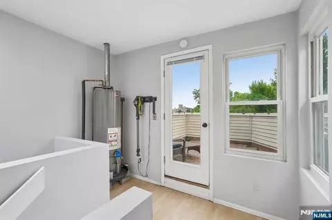 Entry Way - 925 Main St #10, Hackensack, NJ 07601 photo 4 of 4