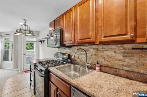 Kitchen - 925 Main St #10, Hackensack, NJ 07601 photo 5 of 5