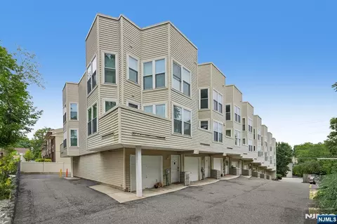 Other - 925 Main St #10, Hackensack, NJ 07601 photo 3 of 7