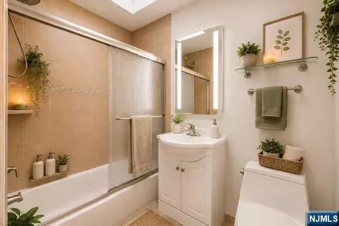 Bath - 925 Main St #10, Hackensack, NJ 07601 photo 1 of 3