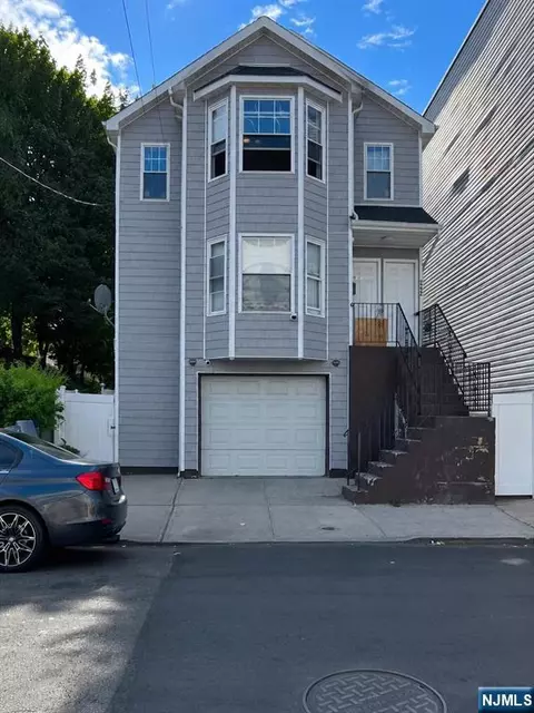 242 Rosa Parks Blvd, Paterson, NJ 07501