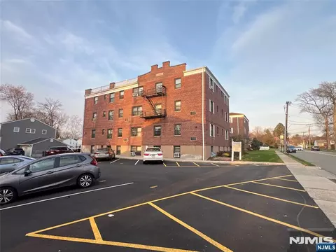 241 E Main St #3A, Bergenfield, NJ 07621