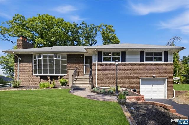 564 Morsetown Rd, West Milford, NJ 07480