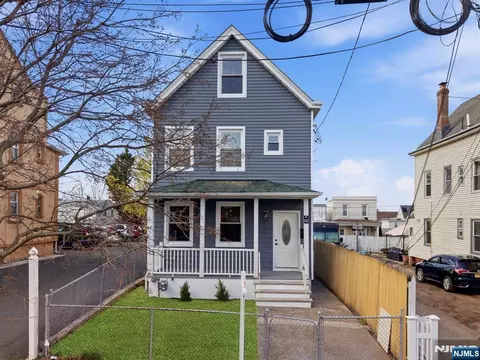 1 Foster St, Clifton, NJ 07011