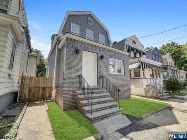 94 Washington Ave, Irvington, NJ 07111