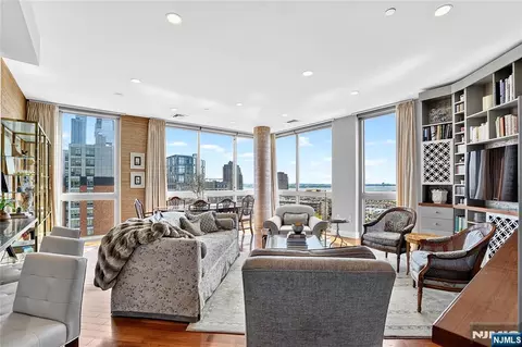 201 Luis Munoz Marin Blvd #1211, Jersey City, NJ 07302