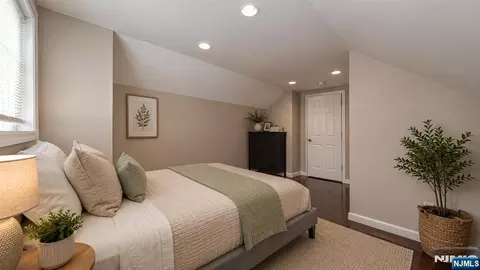 Bedroom - 28 Ferndale Rd, Wayne, NJ 07470 photo 11 of 11