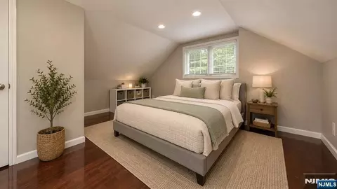 Bedroom - 28 Ferndale Rd, Wayne, NJ 07470 photo 8 of 11