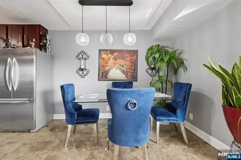 Dining - 150 Overlook Ave #7F, Hackensack, NJ 07601 photo 2 of 2