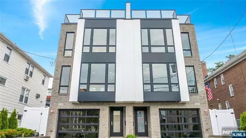 255 Morningside Ave, Cliffside Park, NJ 07010