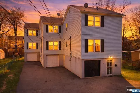 216-218 New St, Orange, NJ 07050